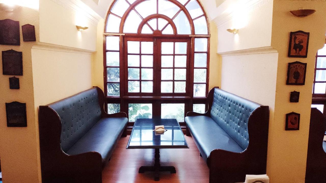 ホテル Goa Country Club グルガウン エクステリア 写真