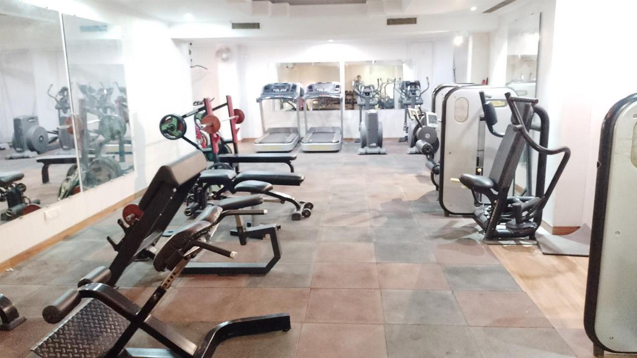 ホテル Goa Country Club グルガウン エクステリア 写真
