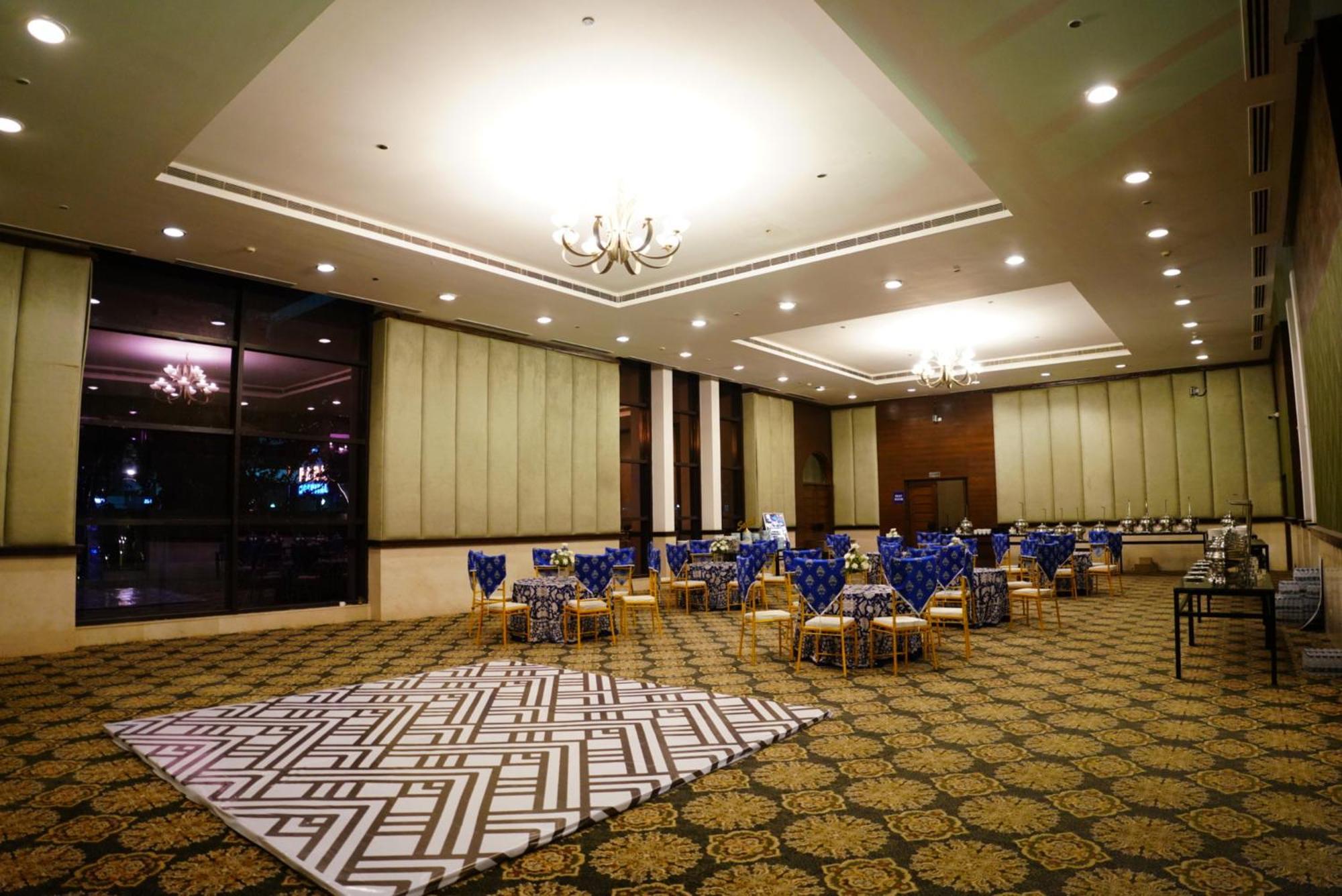 ホテル Goa Country Club グルガウン エクステリア 写真